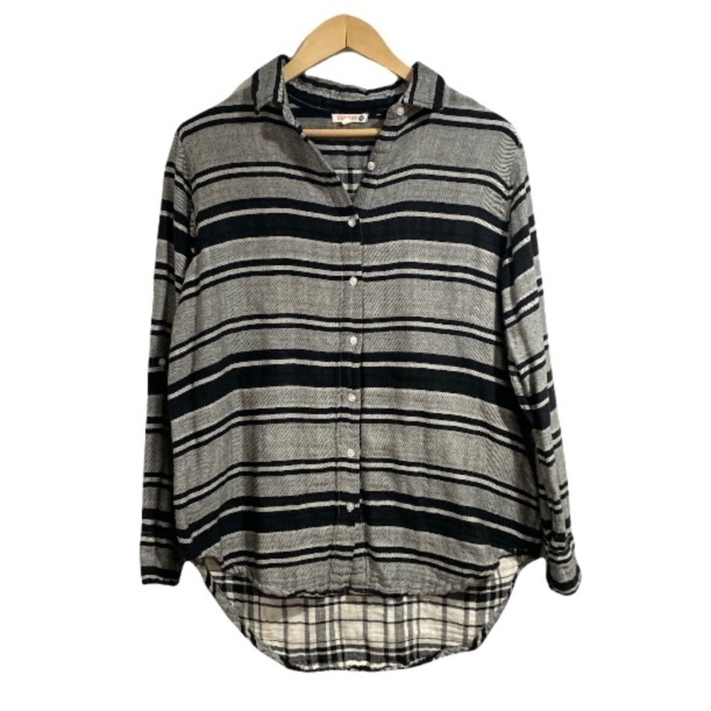 Sundry striped flannel plaid interior button up soft small gently‎ worn